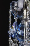 Blue crystal almond and silver metal are an ideal combination