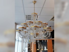 16-arm crystal chandelier with gilded bobeches