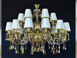 Large 18-arm chandelier made of plated colored glass with fabric shades