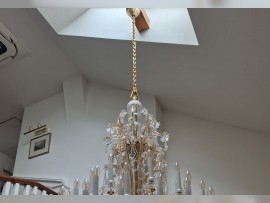 Chandelier suspension detail