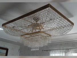 General view of chandelier